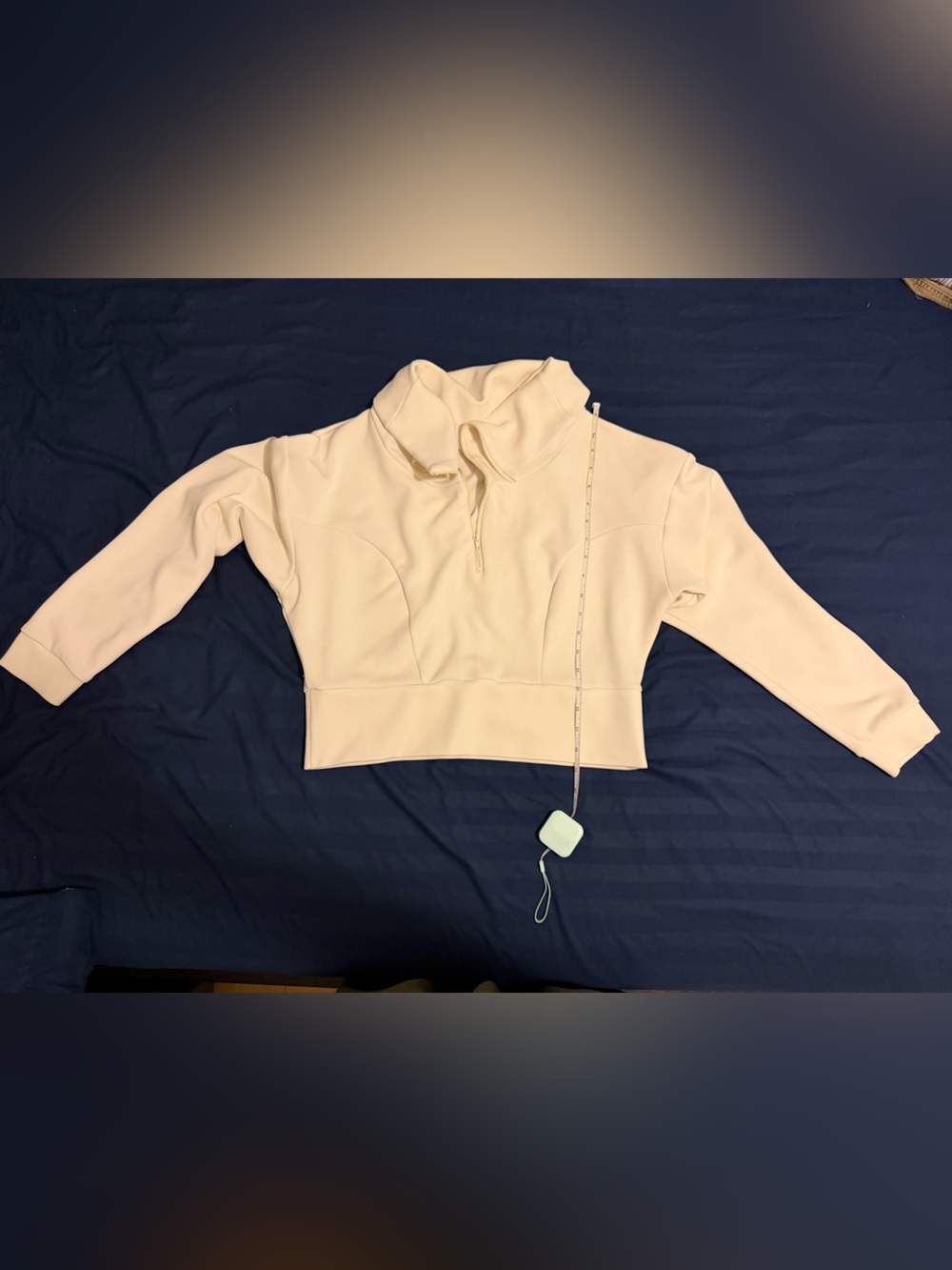 High-Waist Collar Cream Women's Sweatshirt with Comfort Waistband